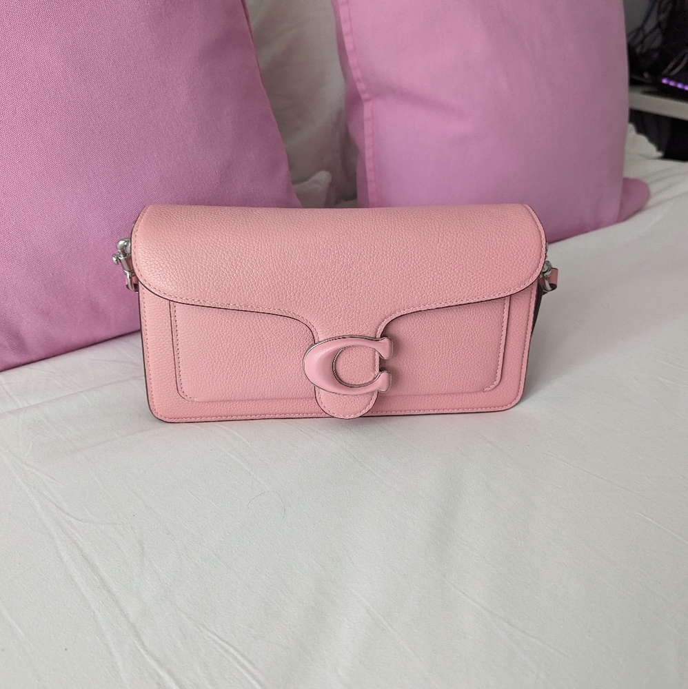 Pink 🩷 coach tabby 26